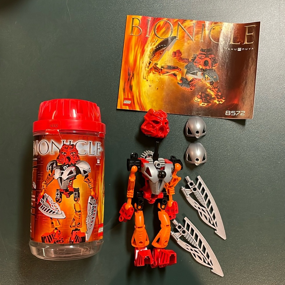 Lego Bionicle 8572 - Tahu Nuva
